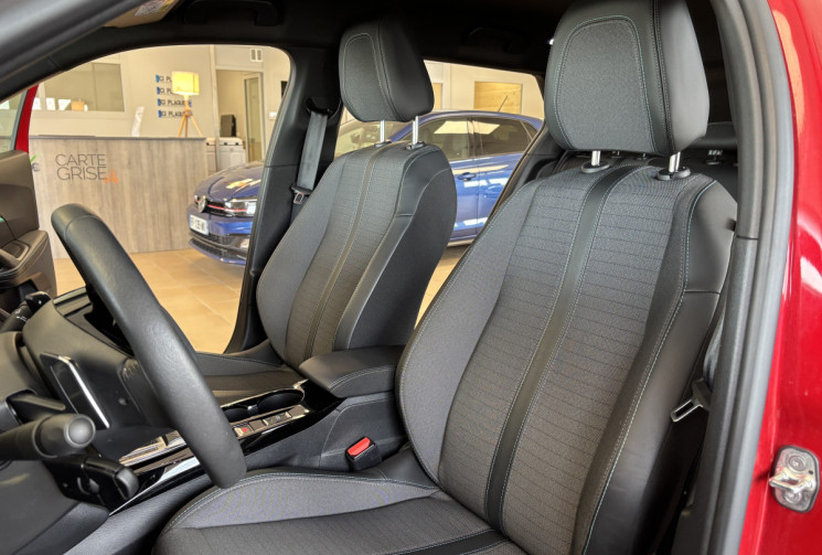 Peugeot 2008 1.5 BLUEHDI EAT8 130 ALLURE