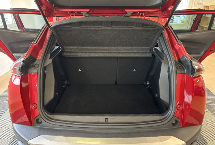 Peugeot 2008 1.5 BLUEHDI EAT8 130 ALLURE
