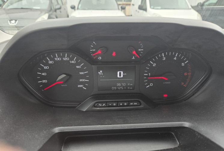 Peugeot Partner L1 1.6 BlueHDi 8V FAP 100 cv * CARPLAY * RADAR* TVA RECUPERABLE *