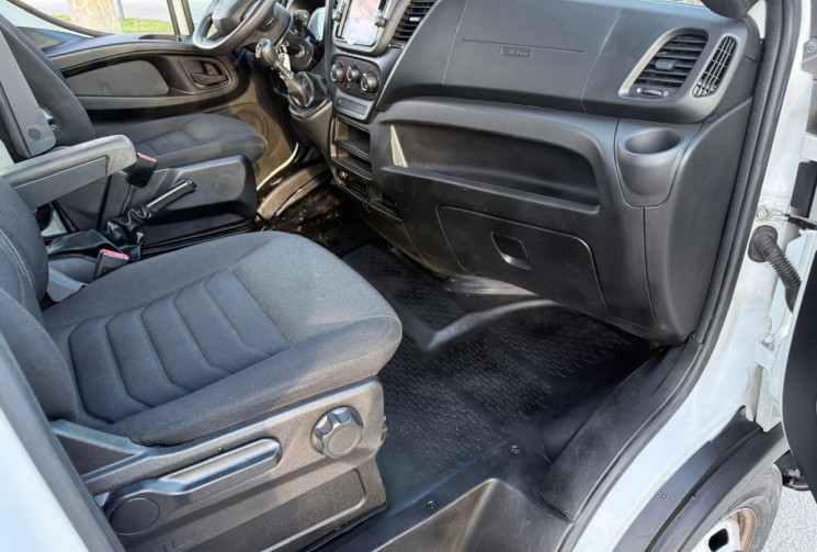 Iveco Daily  VI Châssis Cabine Phase 3 35C16 3.0 D 160 cv Origine France 1er main / 