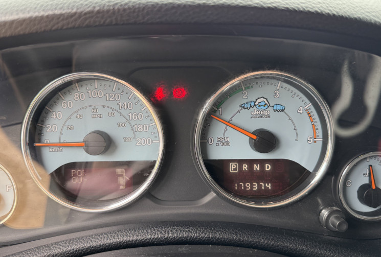 Jeep WRANGLER UNLIMITED JK UNLIMITED ARCTIC 2.8 CRD 16V DPF 4WD 200CH/ DISTRIBUTION A JOURS 