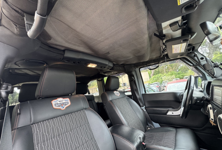 Jeep WRANGLER UNLIMITED JK UNLIMITED ARCTIC 2.8 CRD 16V DPF 4WD 200CH/ DISTRIBUTION A JOURS 