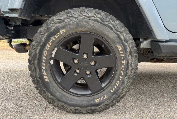 Jeep WRANGLER UNLIMITED JK UNLIMITED ARCTIC 2.8 CRD 16V DPF 4WD 200CH/ DISTRIBUTION A JOURS 