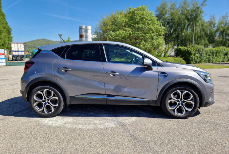 Renault Captur 1.3 TCe 140Ch Intens / Suivis intégral Renault