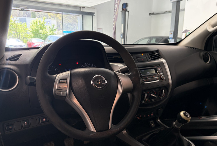 Nissan Navara NP 300 163 cv + protection sous moteur . Moteur a chaine