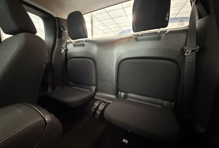 Nissan Navara NP 300 163 cv + protection sous moteur . Moteur a chaine