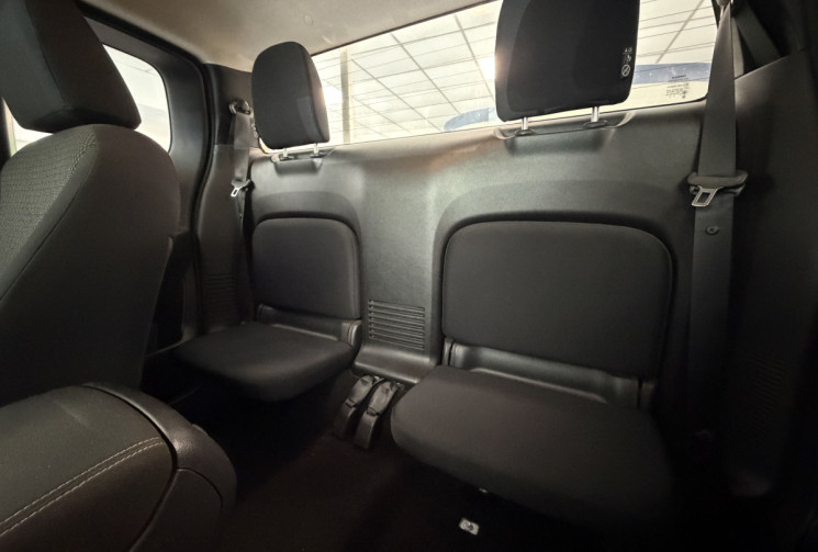 Nissan Navara NP 300 163 cv + protection sous moteur . Moteur a chaine