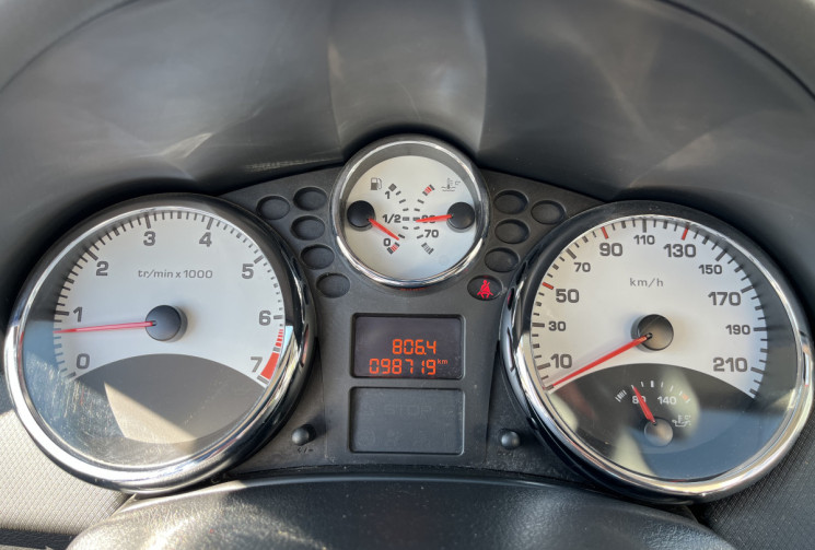 Peugeot 207 CC 1.6 e 16V 120cv JBL