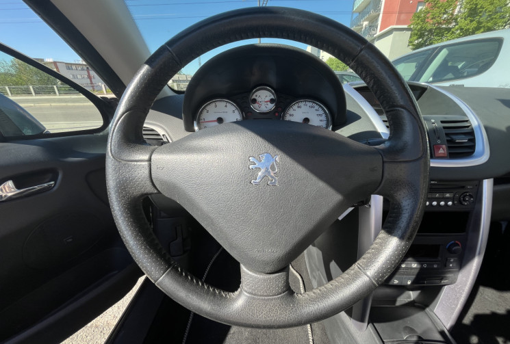 Peugeot 207 CC 1.6 e 16V 120cv JBL