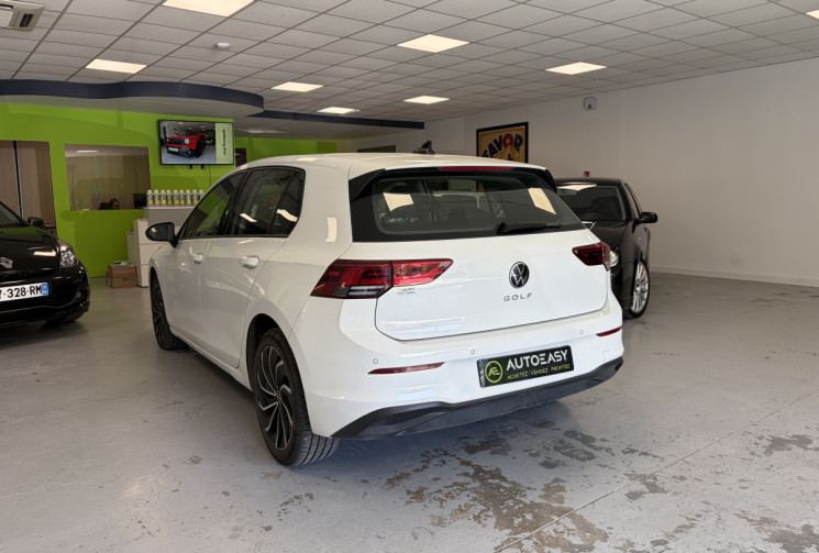 Volkswagen Golf 1.0 TSI 110 CV LIFE
