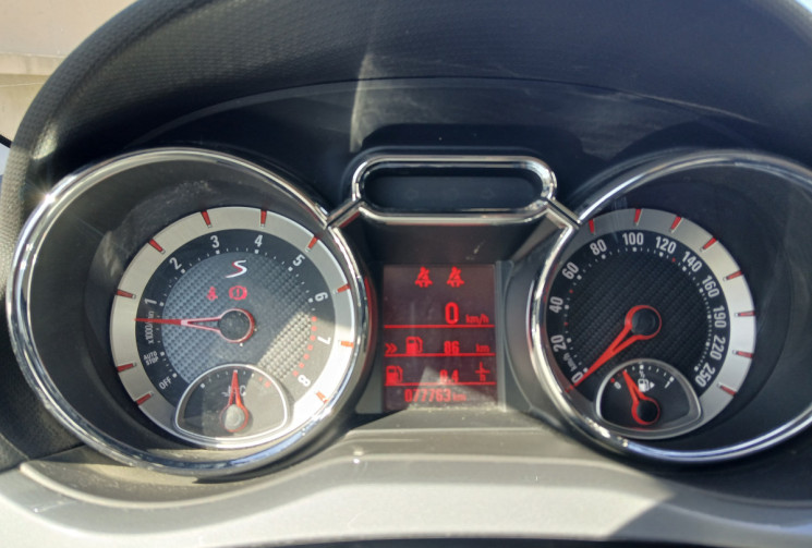 Opel Adam SPORT 1.4i TURBO 150 S