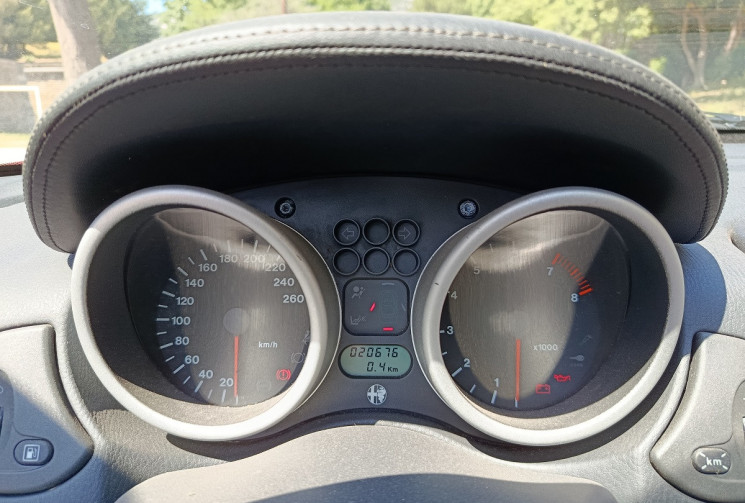 Alfa Romeo SPIDER GTV - 1.8 TS 16v 144 CH - 20.700 km réels - Origine France