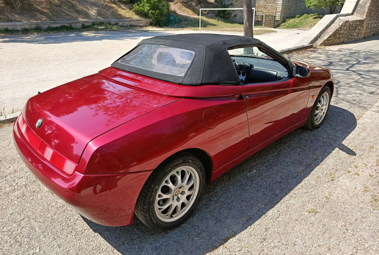 Alfa Romeo SPIDER GTV - 1.8 TS 16v 144 CH - 20.700 km réels - Origine France