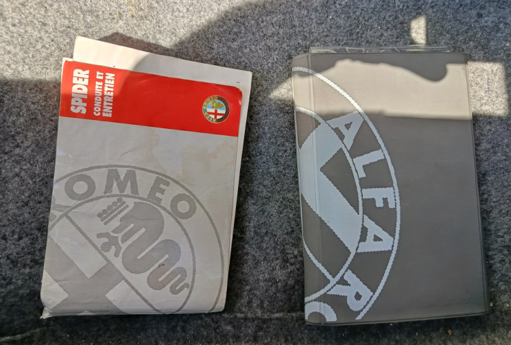 Alfa Romeo SPIDER GTV - 1.8 TS 16v 144 CH - 20.700 km réels - Origine France