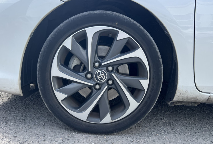 Toyota Auris Touring Sports EXECUTIVE 1.8 VVT-i HSD 99 cv CVT * 