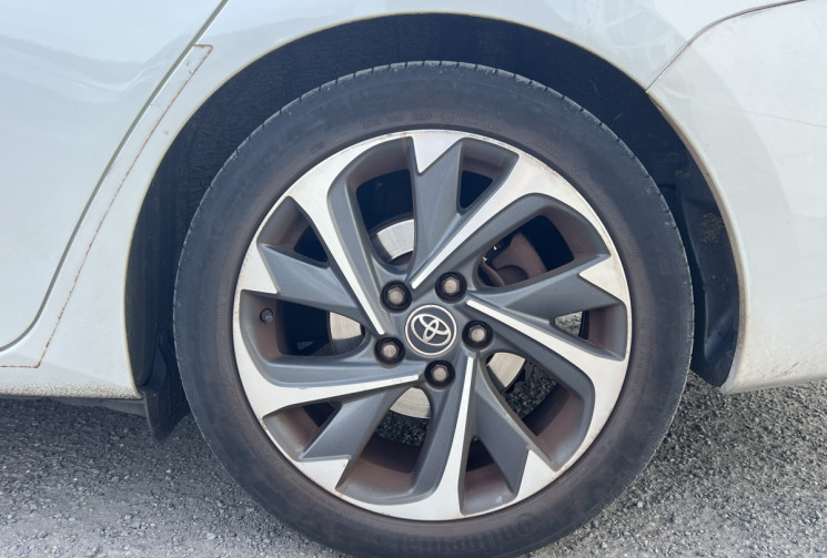 Toyota Auris Touring Sports EXECUTIVE 1.8 VVT-i HSD 99 cv CVT * 