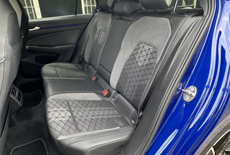 Volkswagen Golf 8 1.5 e-TSI OPF 150 R-Line DSG7 * TOIT OUVRANT * ATTELAGE * GARANTIE 6 MOIS