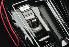 Volkswagen Golf 8 1.5 e-TSI OPF 150 R-Line DSG7 * TOIT OUVRANT * ATTELAGE * GARANTIE 6 MOIS