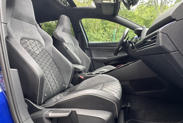 Volkswagen Golf 8 1.5 e-TSI OPF 150 R-Line DSG7 * TOIT OUVRANT * ATTELAGE * GARANTIE 6 MOIS