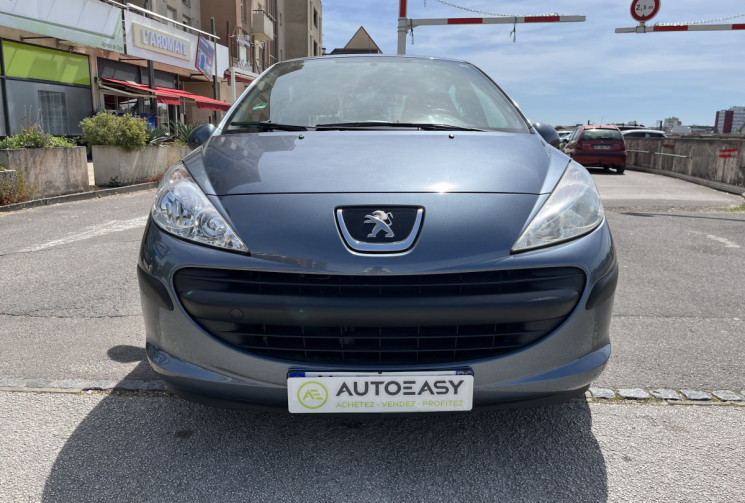 Peugeot 207 5 portes 1.4 e 16V 90cv