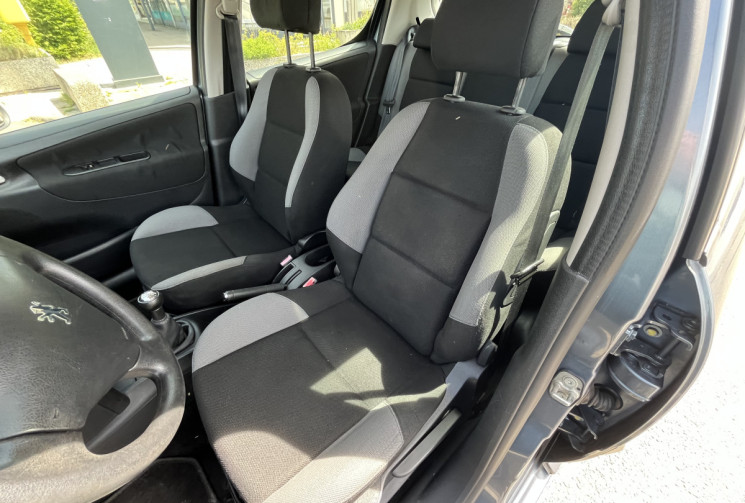 Peugeot 207 5 portes 1.4 e 16V 90cv