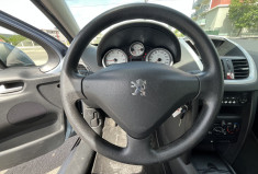 Peugeot 207 5 portes 1.4 e 16V 90cv