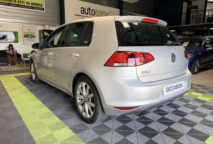 Volkswagen Golf 1.6 TDI 105 ch BlueMotion Carat DSG