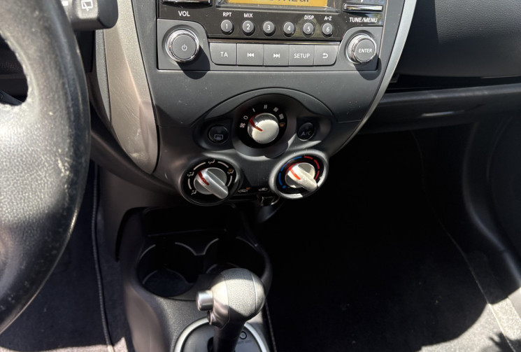 Nissan Micra Boîte auto 1.2 Dgis 98cv / Suivi complet / 4 portes / 