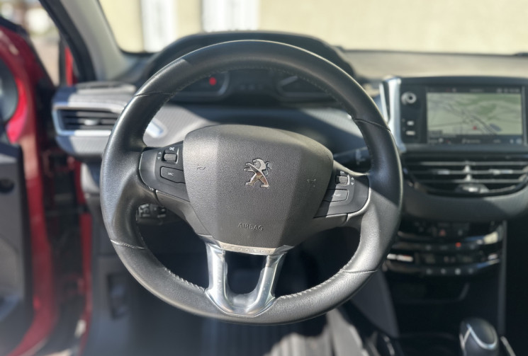 Peugeot 2008 1.2 i EAT6 S&S 130 cv Boîte auto SIGNATURE