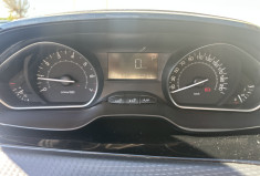 Peugeot 2008 1.2 i EAT6 S&S 130 cv Boîte auto SIGNATURE