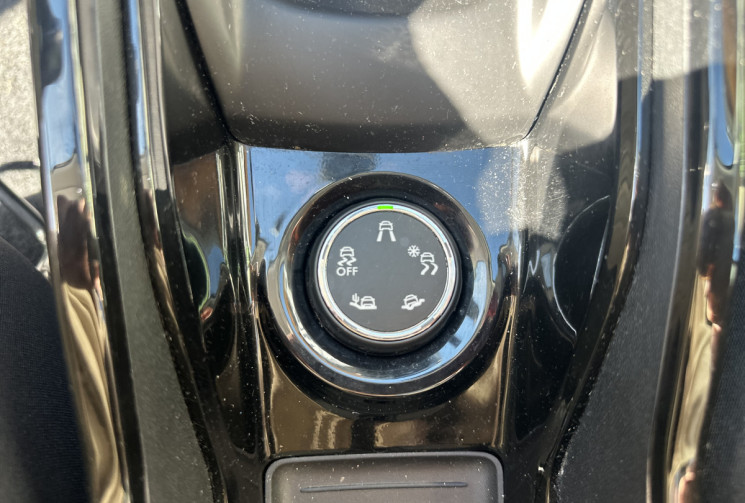 Peugeot 2008 1.2 i EAT6 S&S 130 cv Boîte auto SIGNATURE