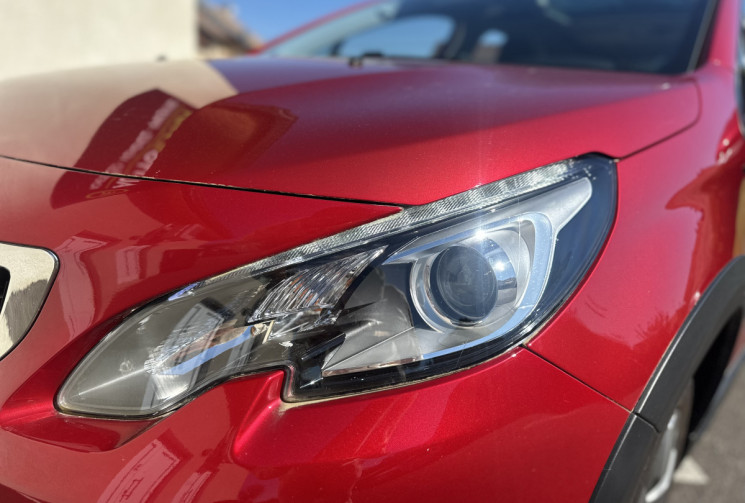 Peugeot 2008 1.2 i EAT6 S&S 130 cv Boîte auto SIGNATURE