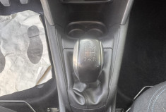 Peugeot 208 Phase 2 5 Portes 1.2 i S&S 82 cv SIGNATURE