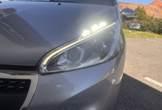 Peugeot 208 Phase 2 5 Portes 1.2 i S&S 82 cv SIGNATURE