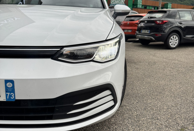 Volkswagen Golf 8 2.0 TDI 116 Life Business