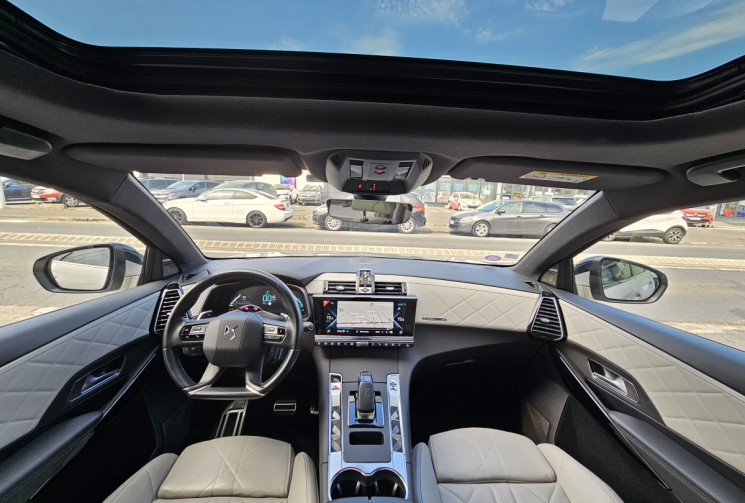 DS DS 7 E-TENSE 4x4 300 ch Grand Chic RIVOLI Toit ouvrant Suivi DS