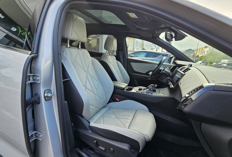 DS DS 7 E-TENSE 4x4 300 ch Grand Chic RIVOLI Toit ouvrant Suivi DS