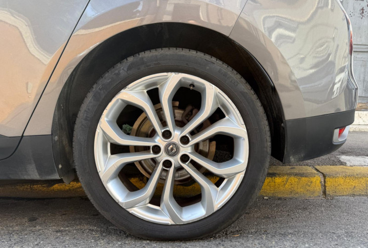 Renault GRAND SCENIC 7 PLACES