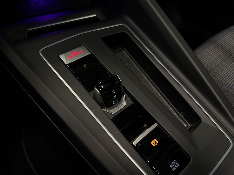 Volkswagen Golf VIII Hatchback GTE 1.4 TSi 16V 245 Plug in Hybrid DSG6