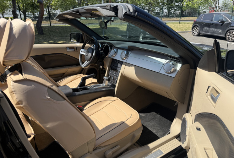 Ford MUSTANG CABRIOLET 4.0 V6 210 SOHC