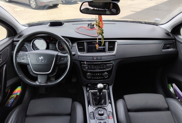 Peugeot 508  Allure 1.6 THP 156 cv - Sièges chauffants - HUD - 