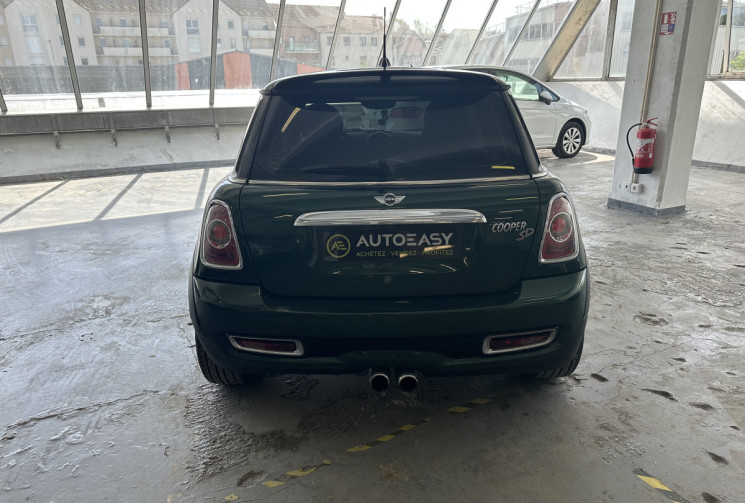 Mini Mini Cooper 2.0 SD 143 / Sièges chauffants / Régulateur