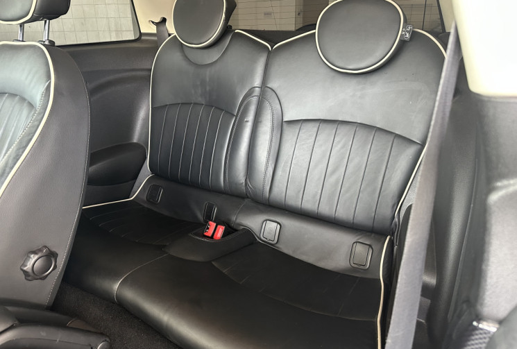 Mini Mini Cooper 2.0 SD 143 / Sièges chauffants / Régulateur