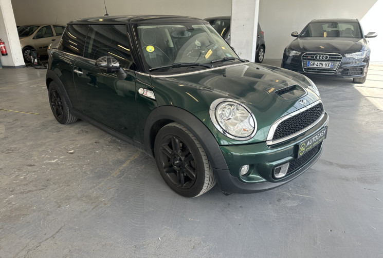 Mini Mini Cooper 2.0 SD 143 / Sièges chauffants / Régulateur