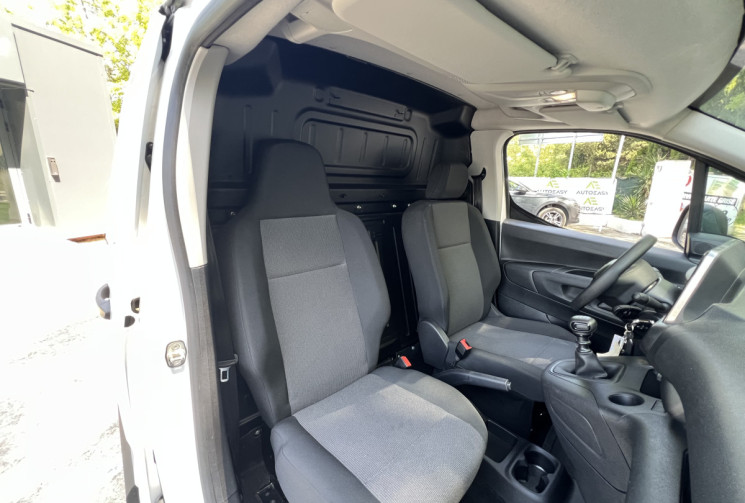 Peugeot Partner 1.2 110 M Standard 650 KG / 1ère Main / Carplay / Radars AR 