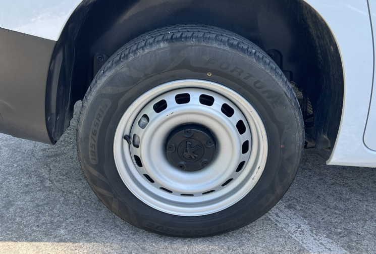 Peugeot Partner 1.2 Puretech 110 M Standard 650 KG / 1ère Main / Carplay / Radars AR 