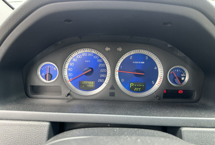 Volvo XC90 I D5 2.4 TDI AWD Geartronic 185 CV BVA