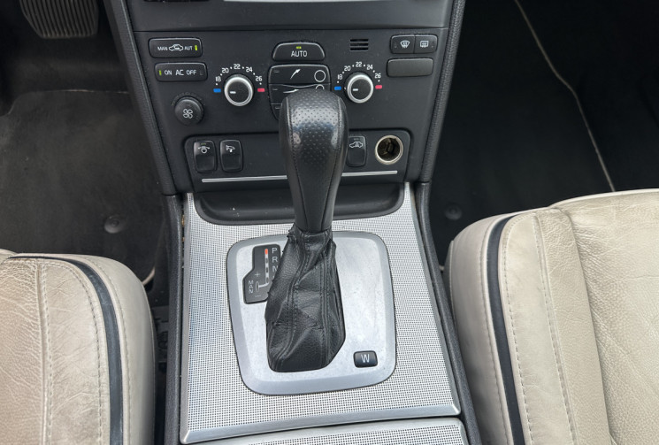 Volvo XC90 I D5 2.4 TDI AWD Geartronic 185 CV BVA R-DESIGN