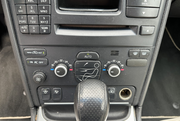 Volvo XC90 I D5 2.4 TDI AWD Geartronic 185 CV BVA