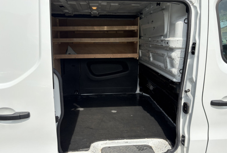 Renault Trafic L2H1 1.6 DCI 120 CONFORT 12000 Euros HT